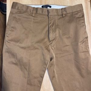 Banana Republic Aiden Chino Mens 32x34 Slim fit tan/caramel